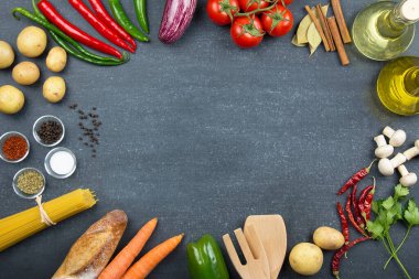 Yemek ve yemek konsepti. Organik İçindekiler, üst görünüm ve kopyalama alanı.