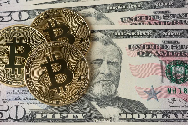 Bitcoinブロックチェーンマイニングと暗号通貨 — ストック写真