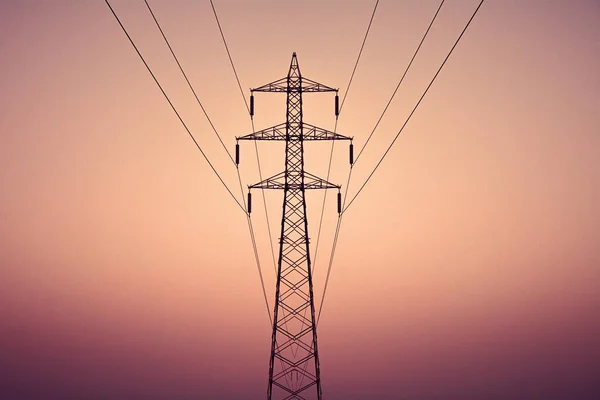 Енергетичний Полюс Місті Набором Сонця — стокове фото