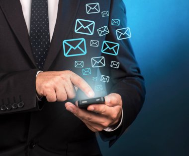 E- posta, SMS, sosyal medya mesajı gönderiliyor