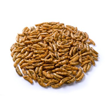 Beyaz arka planda izole edilmiş bira krakerleri. Yüksek kalite fotoğraf