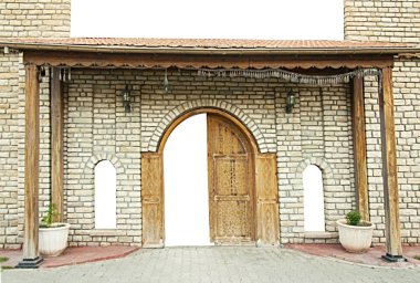 Kapıyı aç.