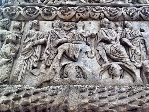 Barilief. Ворота Старого міста. Салоніки — стокове фото
