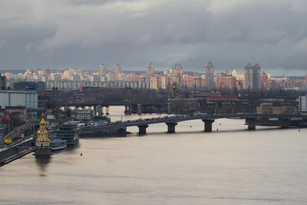 Ukrayna. Kiev. Obolon görünümü