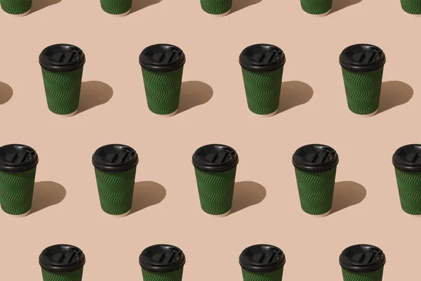 Modello Realizzato Con Carta Ecologica Tazza Caffè Verde Sfondo Beige — Foto Stock