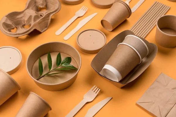 Eco Friendly Tableware Kraft Paper Food Packaging Orange Background Street — Foto de Stock