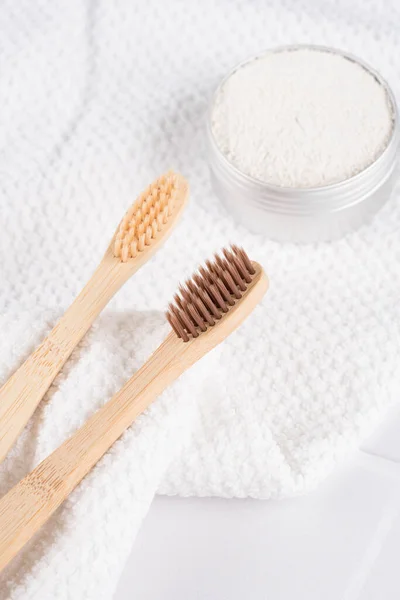 Vertical Image Bamboo Toothbrushes Mineral Toothpowder Kaolin Alu Container White — Stock Photo, Image