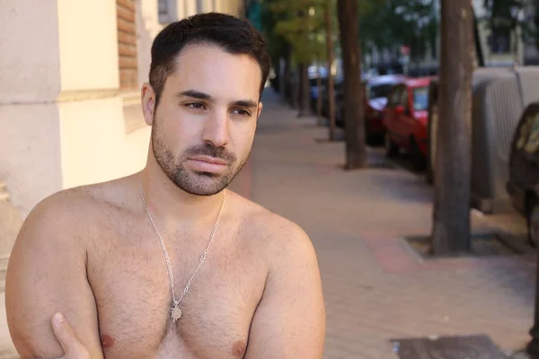 Retrato Hombre Joven Guapo Sin Camisa Calle Ciudad — Foto de Stock