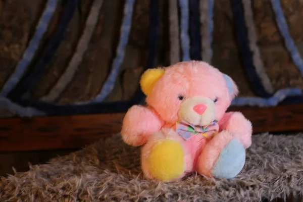 Крупним Планом Знімок Рожевого Плюшевого Ведмедика Яка Іграшка — стокове фото