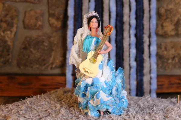 Крупним Планом Знімок Ляльки Сукні Грає Гітарі — стокове фото