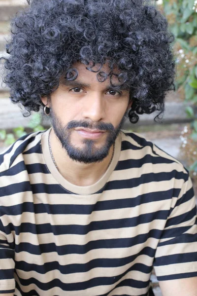 Close Portrait Handsome Young Man Afro Haircut Outdoors — ストック写真