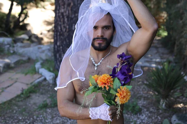 Close Retrato Belo Jovem Sem Camisa Branco Véu Noiva Livre — Fotografia de Stock