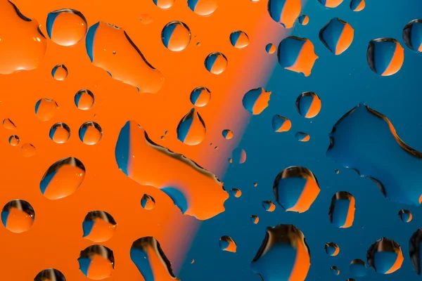 Mavi-Turuncu su damlası