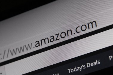 03-02-2022. Rusya, Syktyvkar. Ekran ekranı Amazon web sitesi sayfasını kapat.