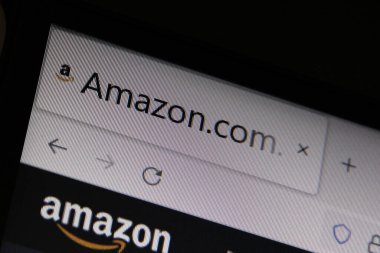 03-02-2022. Rusya, Syktyvkar. Ekran ekranı Amazon web sitesi sayfasını kapat.