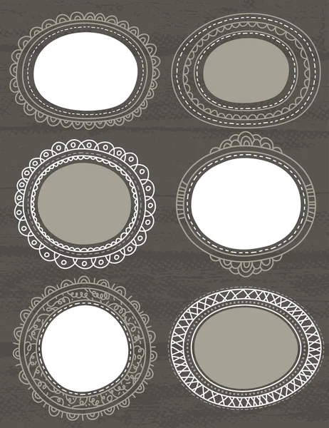 Etiquetas de círculo decorativas adequadas para design, vetor — Vetor de Stock