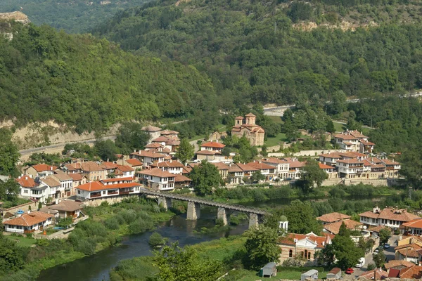 Landscape with houses in Veliko Tarnovo, Bulgaria — Stock Photo, Image