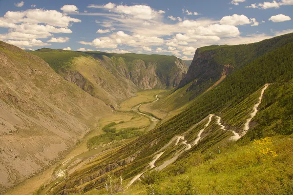 Mountain pass Katu-Yaryk, and Chulyshman River Valley. — Stock Photo, Image