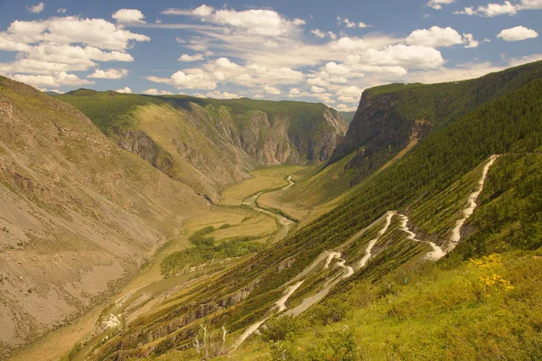 Paso de montaña Katu-Yaryk, y Chulyshman River Valley . Imagen de stock