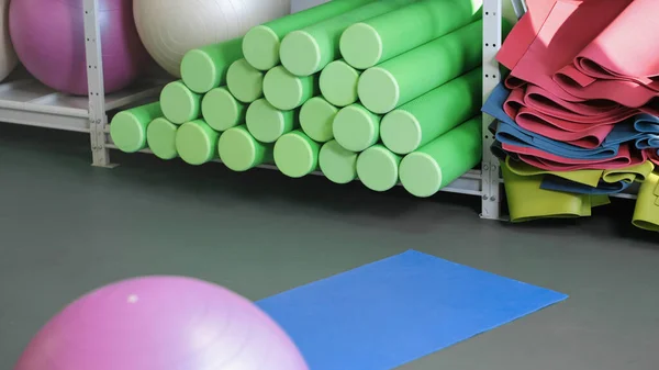 Ioga Pilates Equipamentos Ginásio Fitballs Rolo Espuma Tapetes Para Fitness — Fotografia de Stock
