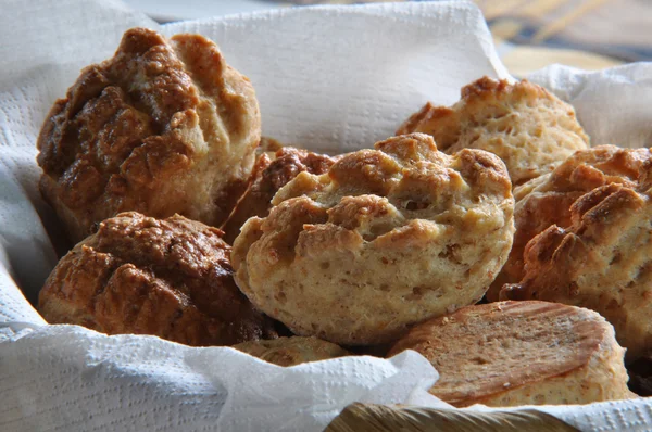 taze pişmiş çörekler