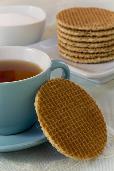 Dutch Waffles (Stroop Wafels) with Tea — Stock Photo, Image