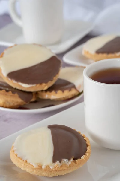 Neenish Tarts Table Tea Selective Focus Vertical — Stock Photo, Image