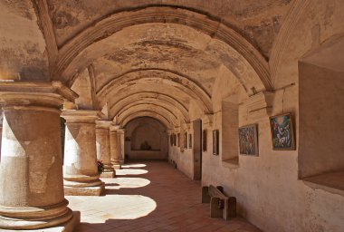 İspanyol sömürge arcade