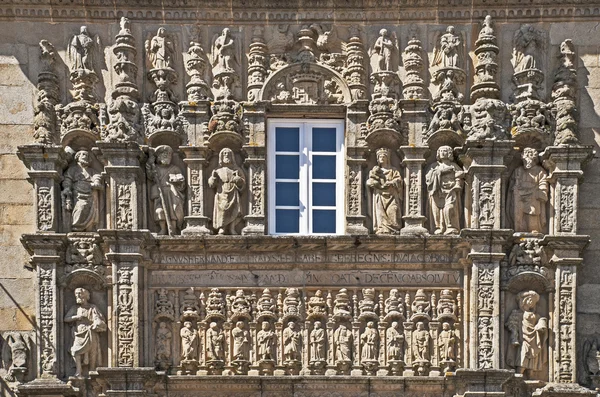 Antiga escultura de alívio religioso — Fotografia de Stock