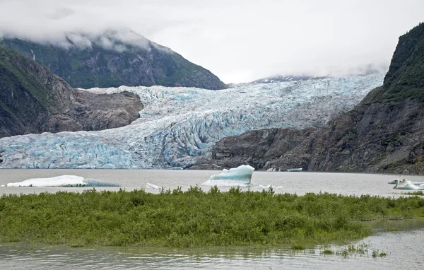 门登霍尔冰川在阿拉斯加东南部 — 图库照片