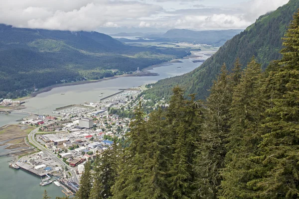 Juneau von Mount Roberts aus gesehen — Stockfoto