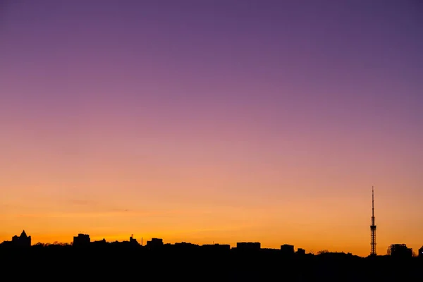 Bela Silhueta Preta Uma Cidade Durante Pôr Sol Hora Ouro — Fotografia de Stock