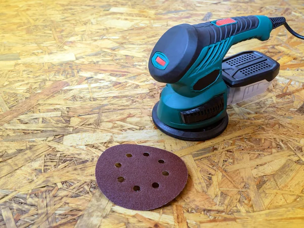 Yörüngesel eksantrik zımpara öğütücü makinesi ahşap yüzey üzerinde öğütücü tekerleği olan tahtalar için.