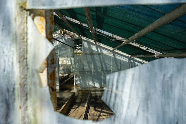 View Broken Glass Old Abandoned Greenhouse — Zdjęcie stockowe