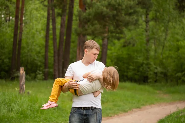 Dad Little Daughter Walk Forest Summer Dad Carries Child His — Stock Photo, Image