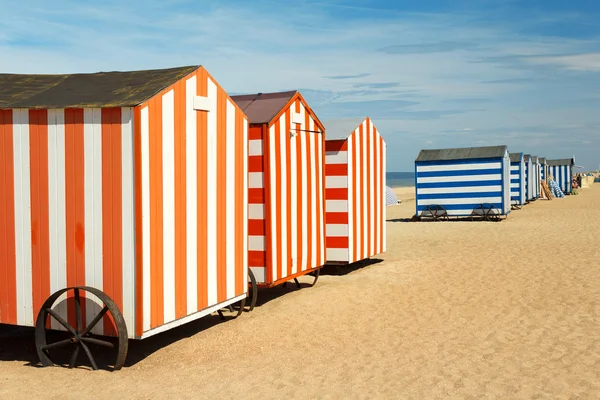 Plaża kabiny w northsea, de panne, Belgia — Zdjęcie stockowe