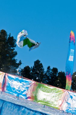 kuehtai, Avusturya - 14 Ocak: yog2012, Gençlik Olimpiyat Oyunları Innsbruck 2012, snowboard halfpipe, erkekler. Rider: tim-kevin ravnjak Slovenya üzerinden