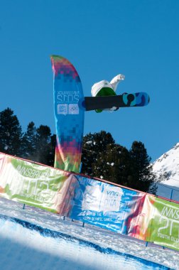 kuehtai, Avusturya - 14 Ocak: yog2012, Gençlik Olimpiyat Oyunları Innsbruck 2012, snowboard halfpipe, erkekler. Rider: tim-kevin ravnjak Slovenya üzerinden