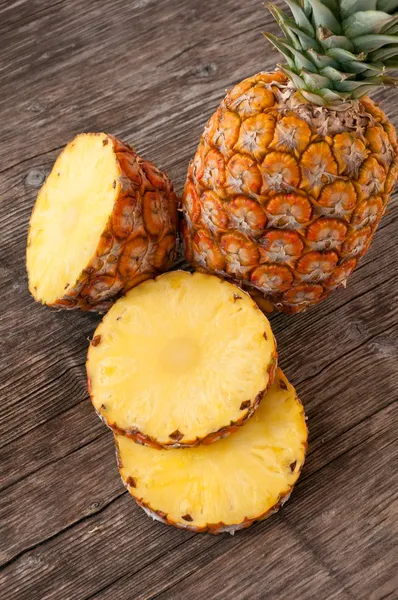 Olgun kesme ananas