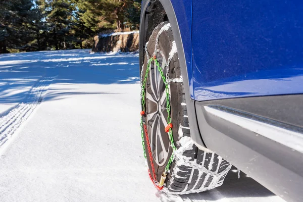 Car Wheel Chains Snow — Stock Photo, Image