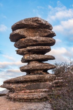 El Torcal de Antequera doğal alanının en sembolik figürü olan vida..