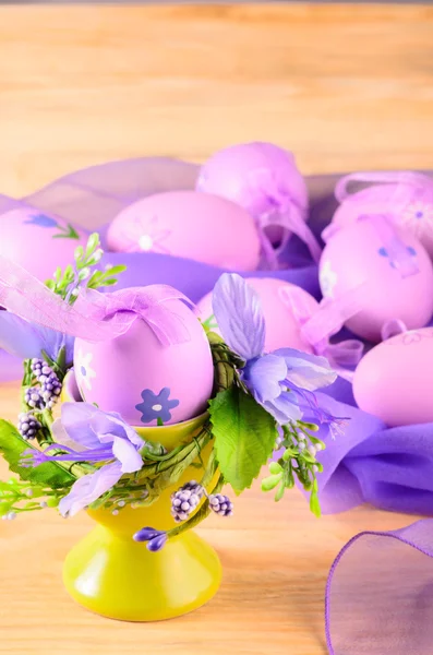 Easter egg with flowers — Stock Photo, Image