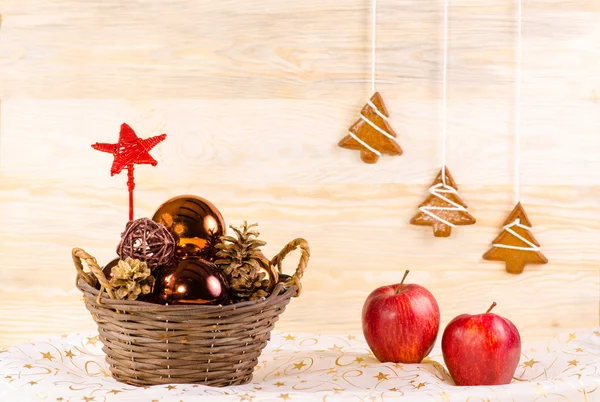 Wicker basket with Christmas glassballs — Stock Photo, Image