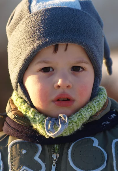 Child in freezing with cap — Stock Photo, Image