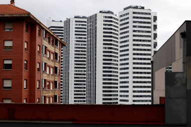 Bilbao şehrinde bir apartman dairesi