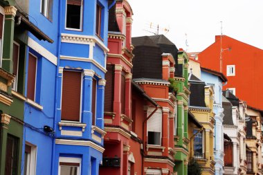 Bilbao şehrinde bir apartman dairesi
