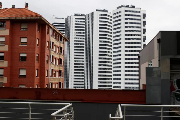 Bilbao şehrindeki şehir manzarası