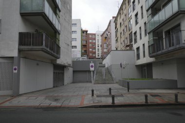 Şehirdeki apartman bloğu