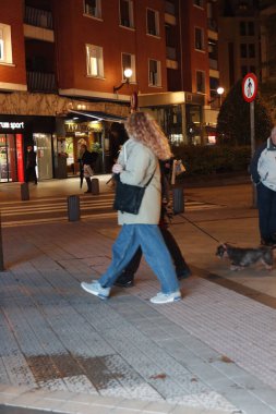 Bilbao şehir merkezinde alışveriş.