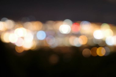 Bokeh efektli şehir ışıkları